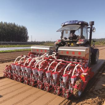 10 Row Pneumatic Onion Seeder 1