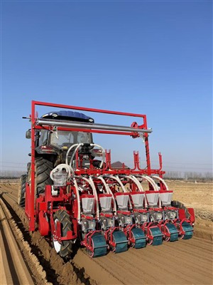 Topp-Pneumatic Seeder: Áreynslulaus há-afköst sáning